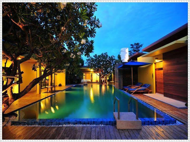 Capstone Resort Haad Chao Samran Exteriör bild